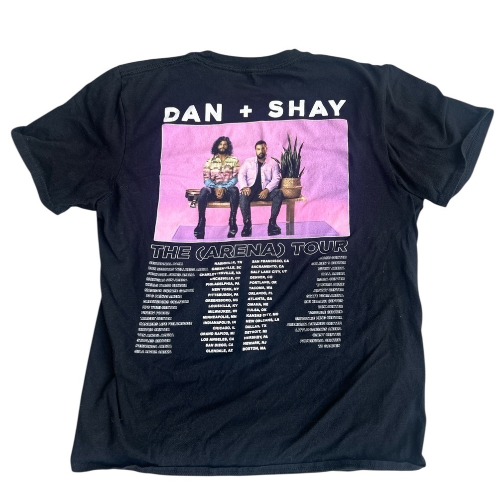 Dan + Shay Official The Arena Tour 2021 Merchandise Size Medium T-Shirt Tee
